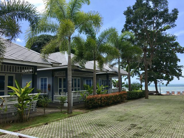 บีช วิลล่า (Beach Villa)